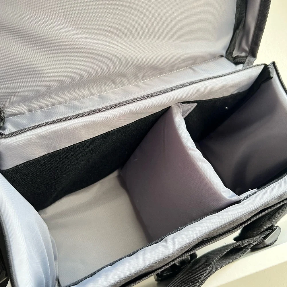 Canon EOS Shoulder Bag 100ES